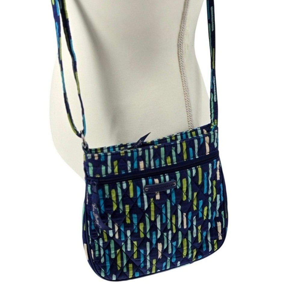 Vera Bradley Small‎ Crossbody Bag Womens Blue Green Rain Forest Quilted Boho